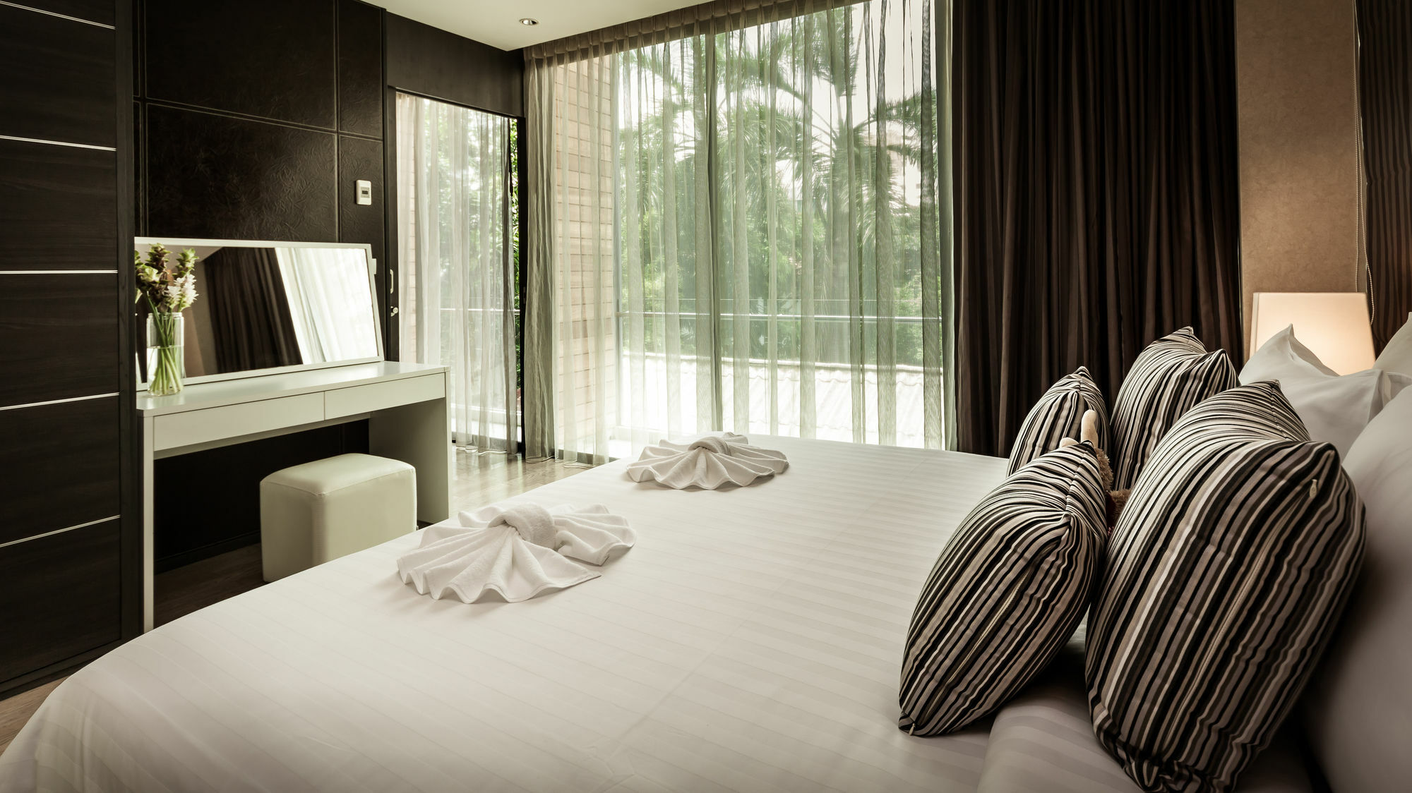 Arcadia Residence Ploenchit By Compass Hospitality Bangkok Eksteriør bilde